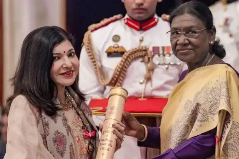 Padma Bhushan पाने के बाद भावुक हुईं अलका याग्निक