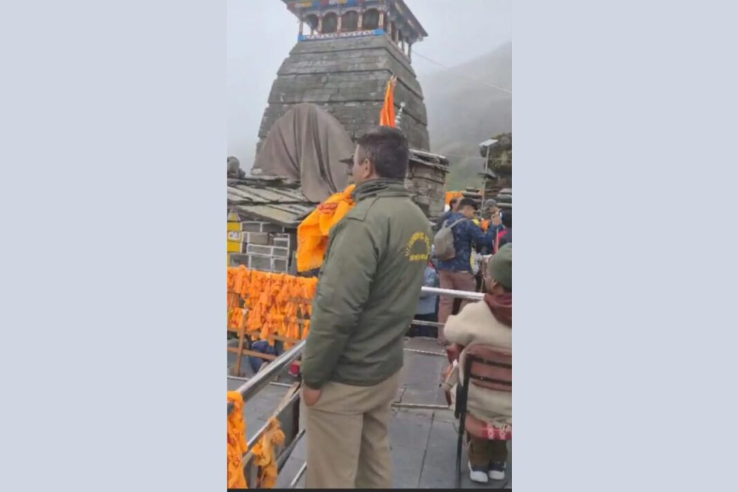 खराब मौसम के चलते पुलिस की श्रद्धालुओं से अपील चंद्रशिला की ओर न जाएं