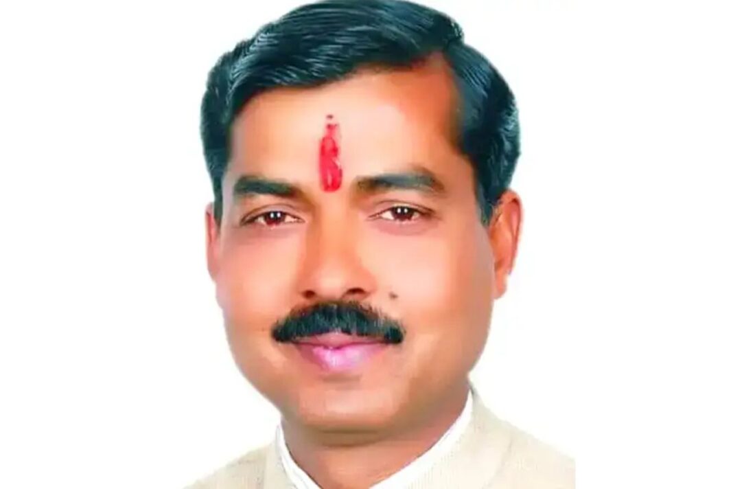 रानीपुर विधानसभा में 4.71 करोड़ रुपये के विकास कार्यों को मंजूरी, सड़क और नाली निर्माण पर रहेगा फोकस रानीपुर विधानसभा में 4.71 करोड़ रुपये के विकास कार्यों को मंजूरी