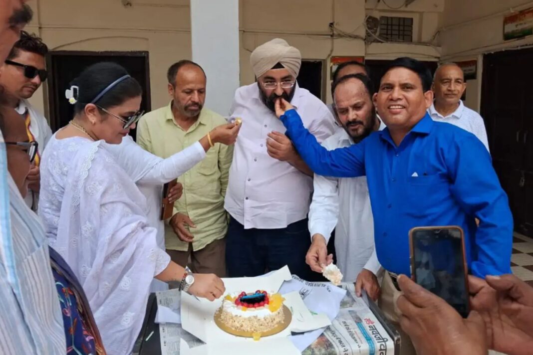 राहुल गांधी के जन्मदिवस पर कांग्रेस ने किया पौधरोपण