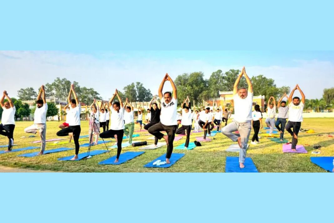 हरिद्वार में आयुष मंत्री मदन कौशिक बोले- योग स्वस्थ और संतुलित जीवन का आधार