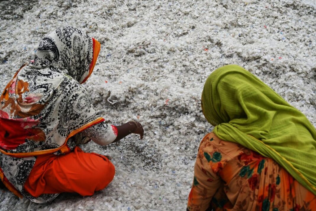 हरिद्वार सिडकुल में जीएसटी चोरी पर बड़ी कार्रवाई: चार कंपनियों पर छापेमारी, करोड़ों की कर हेराफेरी का खुलासा हरिद्वार सिडकुल में जीएसटी चोरी पर बड़ी कार्रवाई
