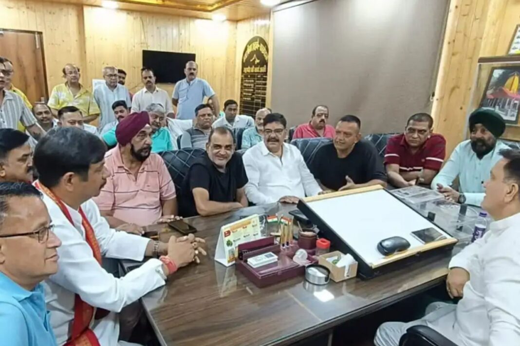 हल्द्वानी में नगर निगम किराया वृद्धि पर व्यापारियों का विरोध