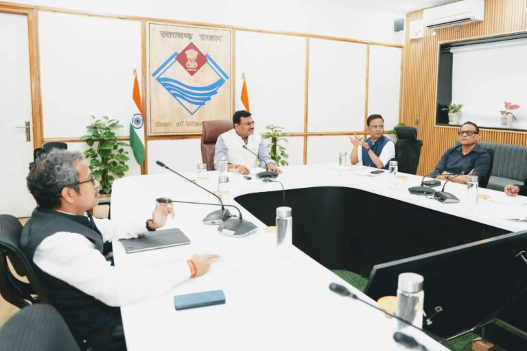 पेयजल योजनाओं के सौर ऊर्जा संचालन और परियोजना लागत नियंत्रण पर जोर