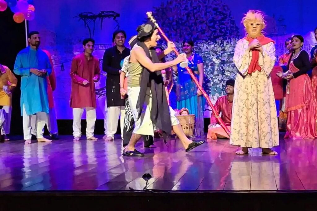 रंगायन सम्मान से सम्मानित हुए वरिष्ठ रंगकर्मी अविनंदा, मुकेश धस्माना और गजेन्द्र वर्मा
