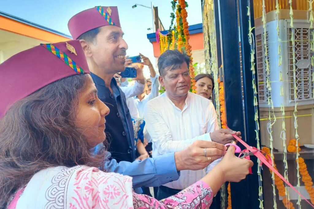 हरिद्वार में खुला उत्तराखंड का पहला 'हिलांस' रिटेल आउटलेट