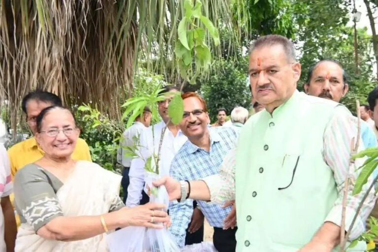 हरेला पर्व 2026 कृषि मंत्री गणेश जोशी ने 11 लाख पौधरोपण अभियान का किया शुभारंभ