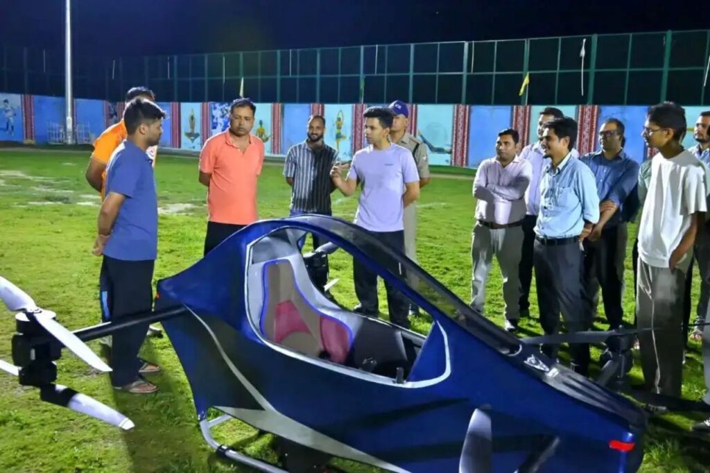 ल्मोड़ा उड़ने वाली कार, रवि टम्टा उड़ने वाली कार, उत्तराखंड की उड़ने वाली कार, रवि टम्टा नवाचार, उड़ने वाले वाहन का परीक्षण, अल्मोड़ा में उड़ने वाली कार,