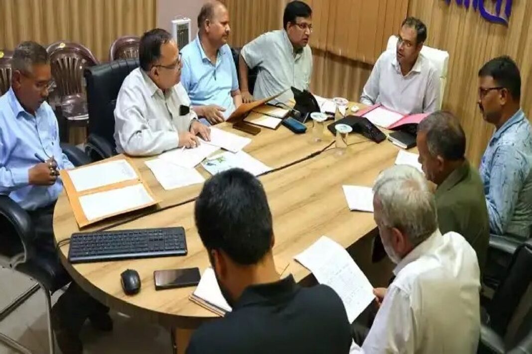 एसआईआर अभियान में कोई पात्र नागरिक मतदाता सूची से न छूटे: डीएम
