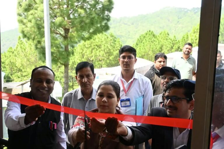 कल्जीखाल में विधिक सेवा केंद्र शुरू, ग्रामीणों को मिलेगी निःशुल्क कानूनी सहायता