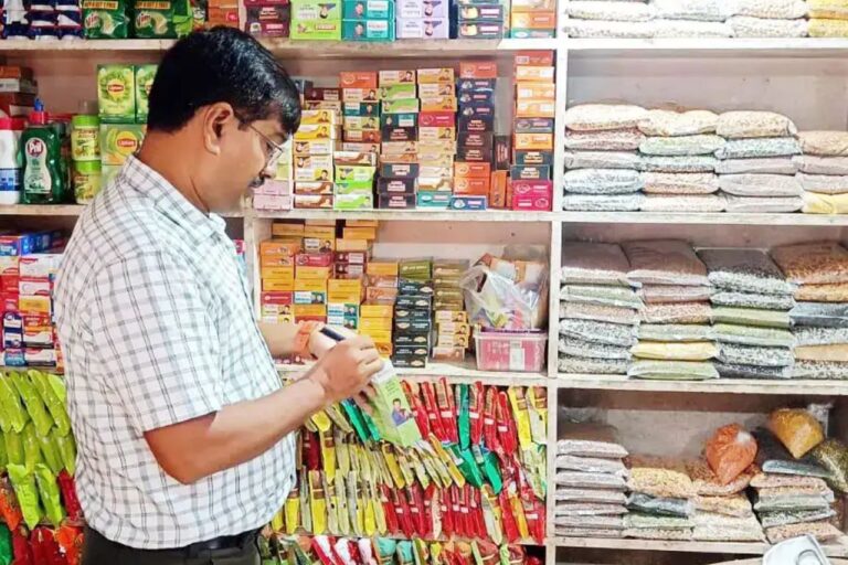 खाद्य सुरक्षा विभाग का रामनगर और कालाढूंगी में निरीक्षण, सात प्रतिष्ठानों से लिए नमूने