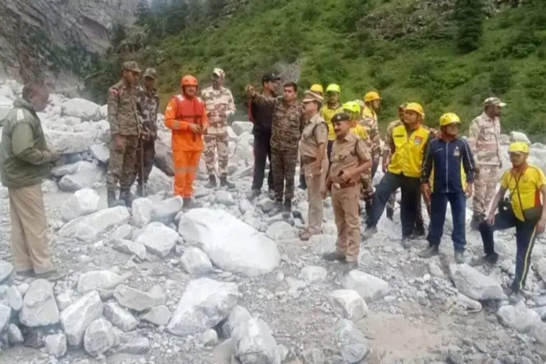 तमक नाले में लापता बीआरओ चालक पंकज की तलाश तेज, रेस्क्यू अभियान जारी तमक नाले में लापता बीआरओ चालक पंकज की तलाश तेज, रेस्क्यू अभियान जारी