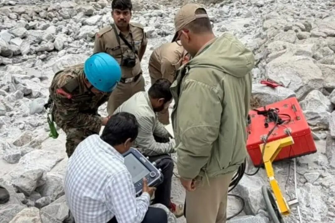 तमक नाले में लापता हवलदार पंकज की तलाश तेज, रडार से खोजबीन