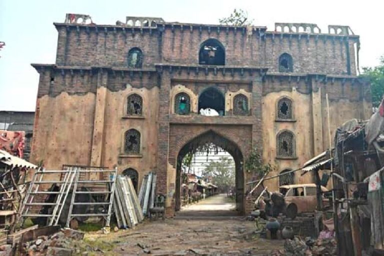 नानी की ‘द पैराडाइज’ के लिए बना विशाल झुग्गी सेट
