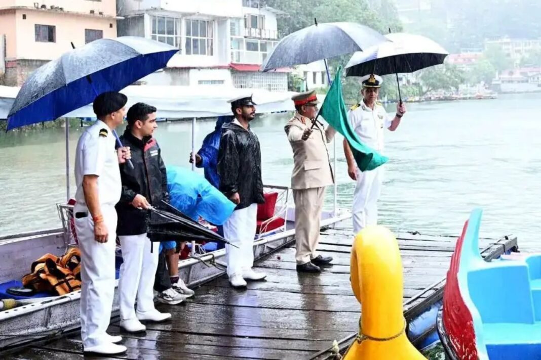 नैनीताल में भारी बारिश के बीच एनसीसी मेनू शिविर शुरू, 60 कैडेटों ने किया नौकायन नैनीताल में एनसीसी मेनू शिविर शुरू, 60 कैडेटों ने किया 32 किमी नौकायन