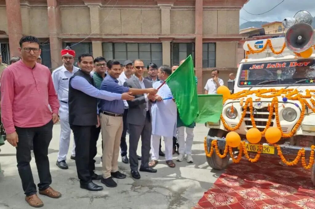 पिथौरागढ़ में मुख्यमंत्री उद्यमशाला योजना की चौपाल, उद्यमियों का सम्मान