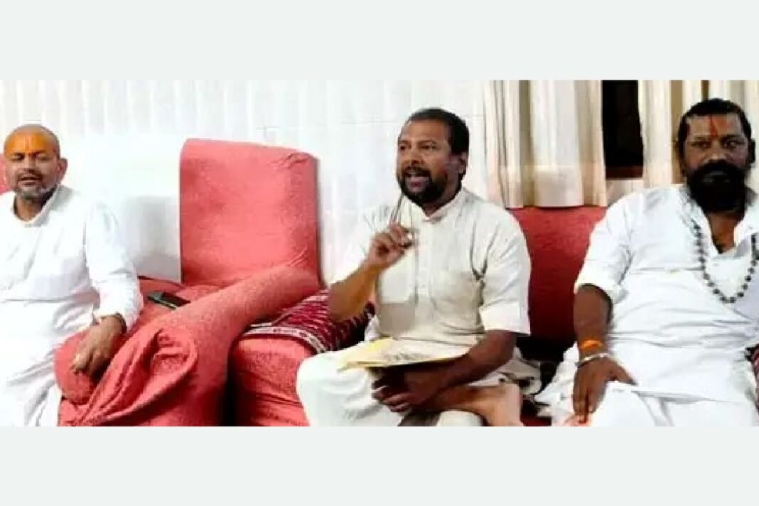 प्राचीन राम मंदिर में महंत नियुक्ति पर न्यायालय की रोक, महामंडल ने जताई आपत्ति प्राचीन राम मंदिर में महंत नियुक्ति पर न्यायालय की रोक, महामंडल ने जताई आपत्ति
