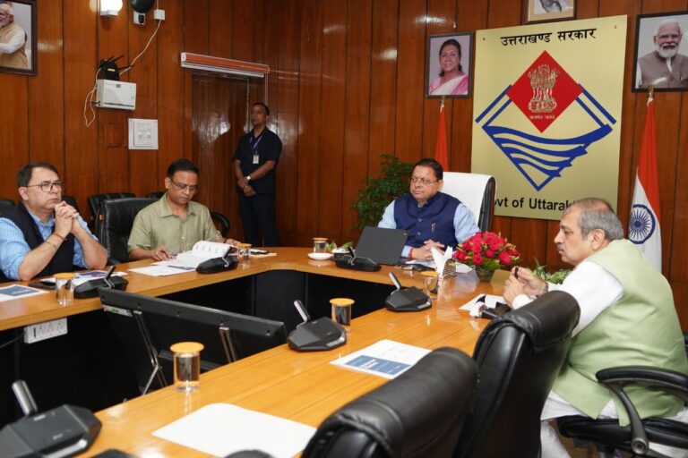 मुख्यमंत्री धामी ने हर घर जल का लक्ष्य पूरा करने के दिए निर्देश