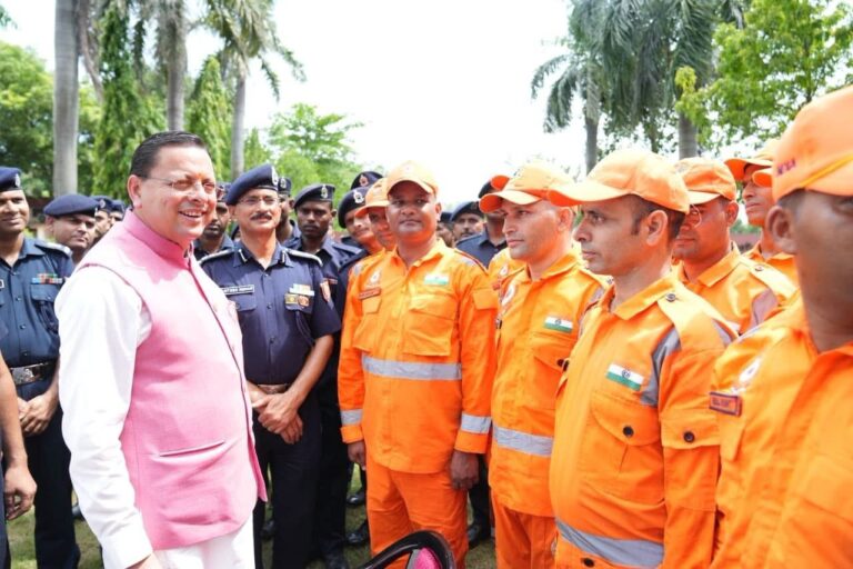 पुष्कर सिंह धामी, मुख्यमंत्री धामी, एनडीआरएफ गदरपुर, गदरपुर समाचार, ऊधमसिंह नगर समाचार, उत्तराखंड आपदा प्रबंधन,