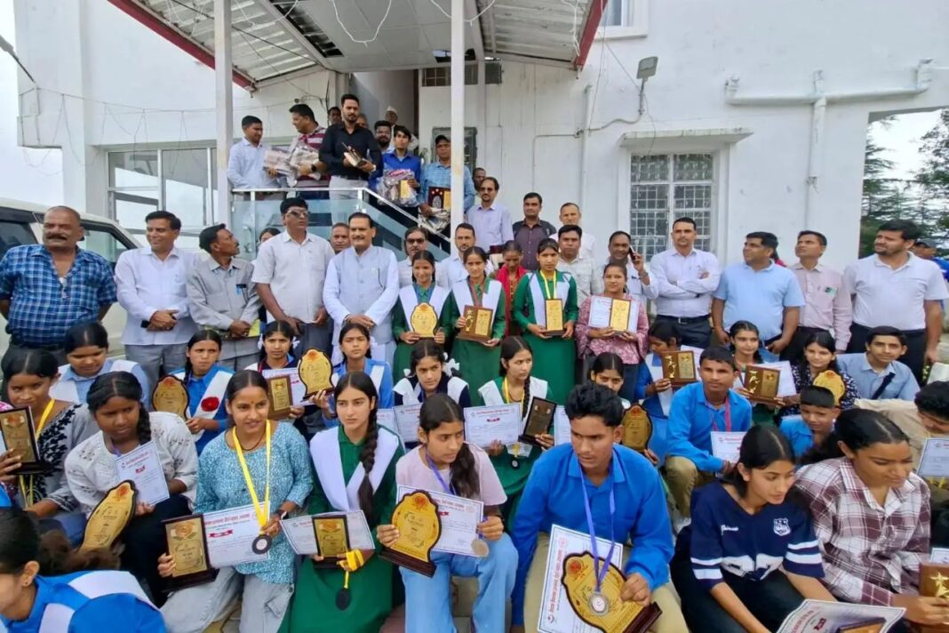 युवा पीढ़ी का हर स्तर पर होना चाहिए प्रोत्साहन: विधायक विक्रम नेगी युवा पीढ़ी का हर स्तर पर हो प्रोत्साहन: विधायक विक्रम नेगी