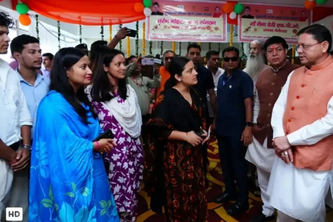 सशक्त बहना उत्सव धामी ने खरीदे स्थानीय उत्पाद