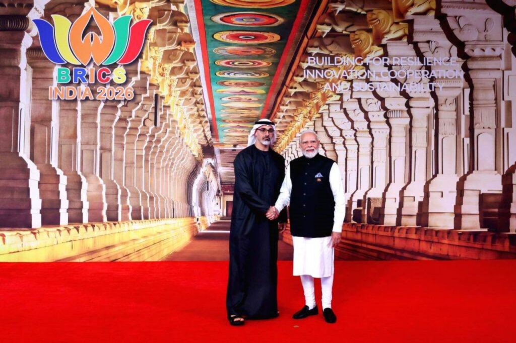 प्रधानमंत्री मोदी और अबू धाबी के क्राउन प्रिंस शेख खालिद बिन मोहम्मद बिन जायद अल नाहयान