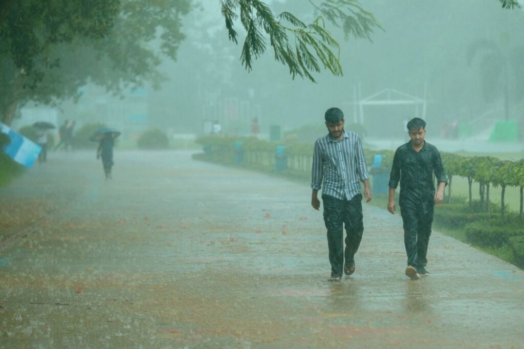 भारी बारिश का अलर्ट: पंजाब, हरियाणा, दिल्ली और हिमाचल में 4-5 सितंबर को तेज बारिश